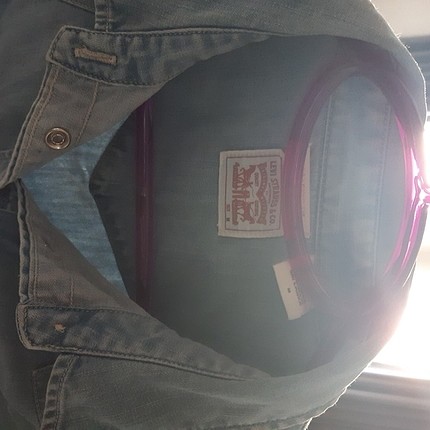 Levis deforme yoktur