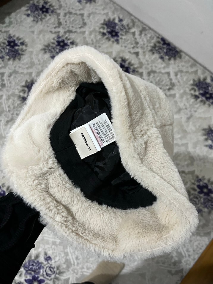 Beyaz Kürklü Kadın Şapka - Görsel 2