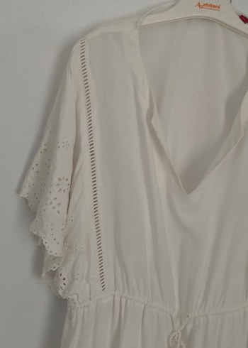 Dantel Detaylı Beyaz V Yaka Kadın Bluz - Görsel 3