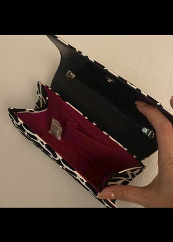 Tokalı Zebra Desenli Kadın Portföy Çanta - Görsel 2