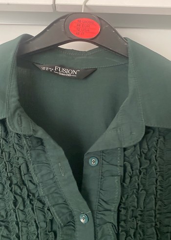 Düğmeli Koyu Yeşil Gotik Kadın Gömlek - Görsel 4