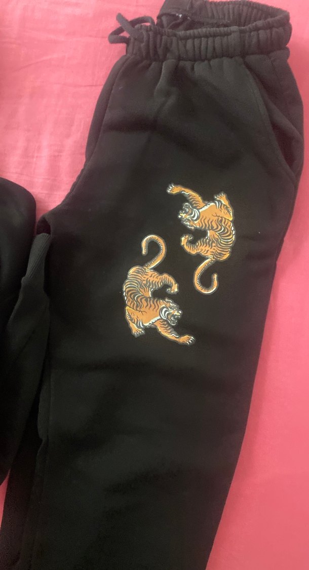 Nakışlı Siyah Kadın Eşofman takım - Görsel 3