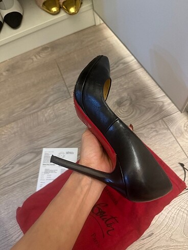 36,5 Beden siyah Renk Louboutin