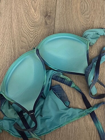 s Beden Calzedonia