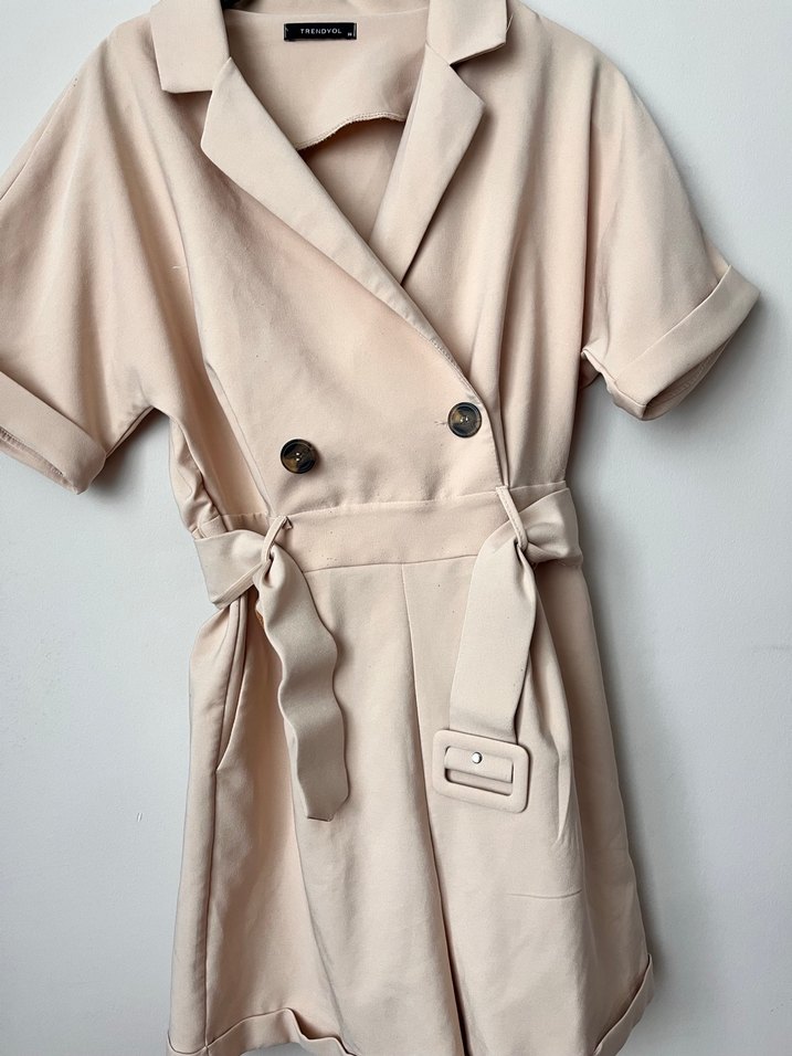 Bej Kısa Kollu Mini Tulum - Görsel 2