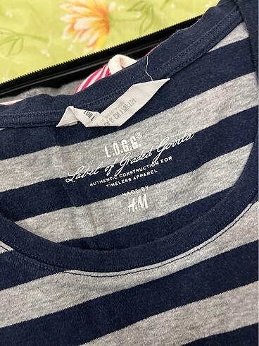 H&M Çeşitli tişörtler
