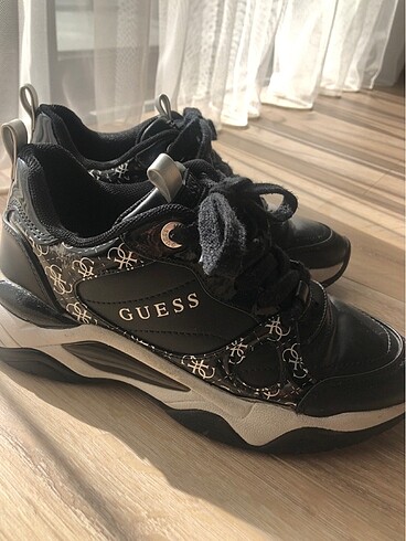 Guess Spor Ayakkabı