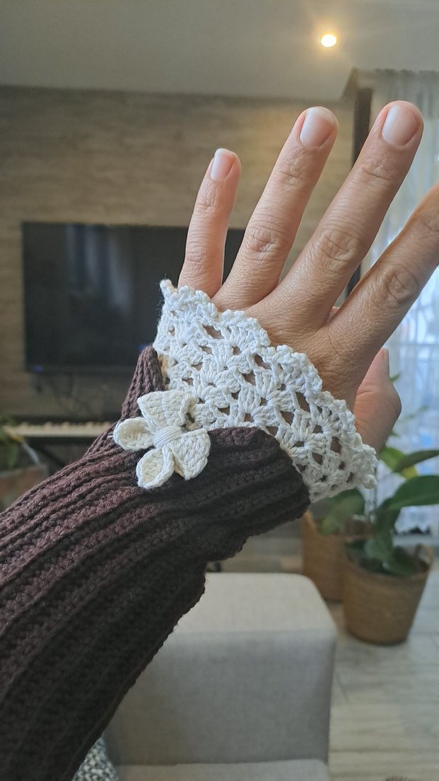 Dantel Detaylı Örgü Kadın Eldiveni - Görsel 2