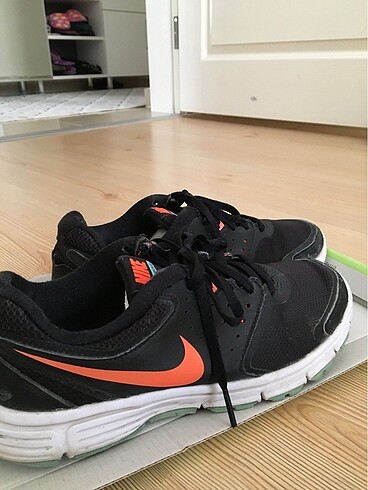 Nike revolution spor ayakkabısı