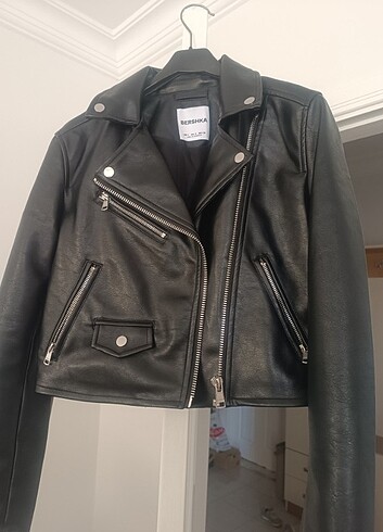 s Beden BERSHKA Deri Ceket