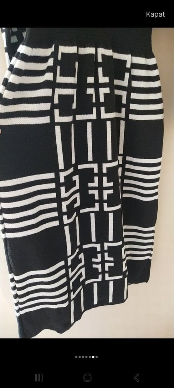 Siyah Beyaz Desenli Uzun Triko Elbise - Görsel 3