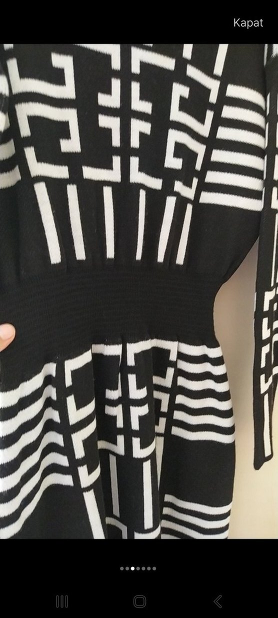 Siyah Beyaz Desenli Uzun Triko Elbise - Görsel 2