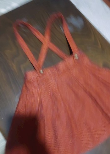 Kız Çocuk Kırmızı Pilili Askılı Elbise - Görsel 2