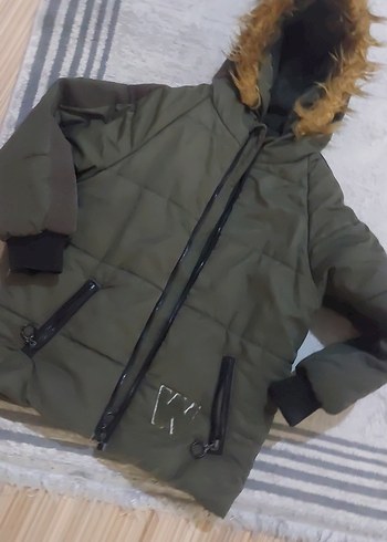 Kürklü Kapüşonlu cocuk Kışlık Kısa Mont - Görsel 2