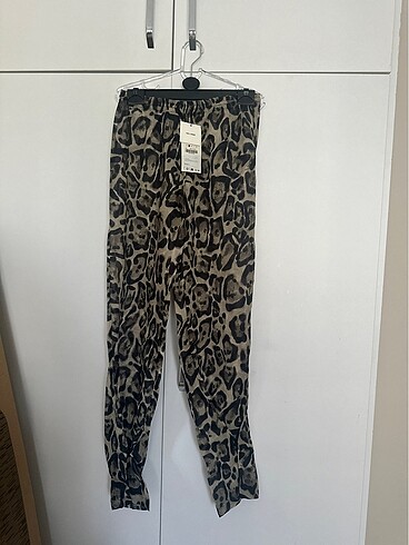 Zara leopar pantolon