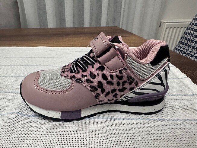 Adidas Kız çocuk ayakkabı 23 numara