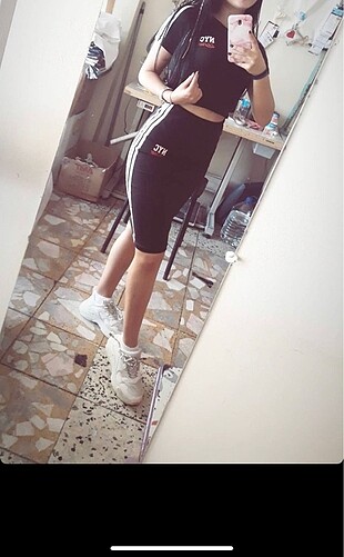 Spor elbise
