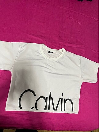 Calvin klein beyaz t-shirt
