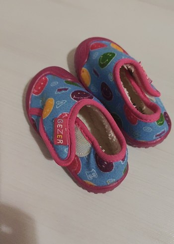 Renkli yapışkanlı Kız Çocuk Ev Terliği - Görsel 2