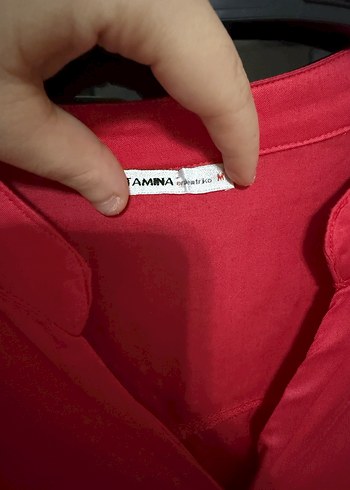 Kırmızı V Yakalı Düğmeli Midi Elbise - Görsel 3