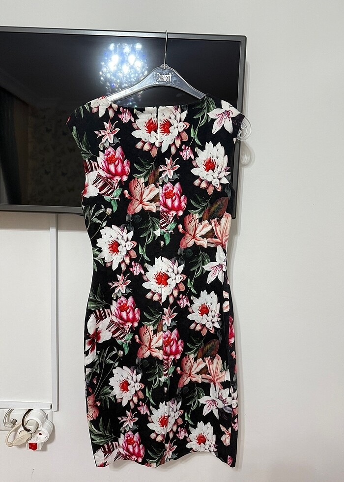 EKOL ÇİÇEKLİ LİKRALI ELBİSE - Görsel 3