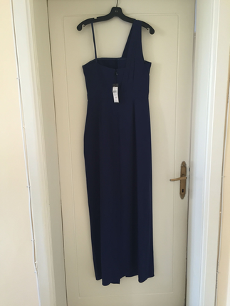 BCBG Maxazria Sifir, Etiketi Uzerinde BCBG MaxAzria Elbise