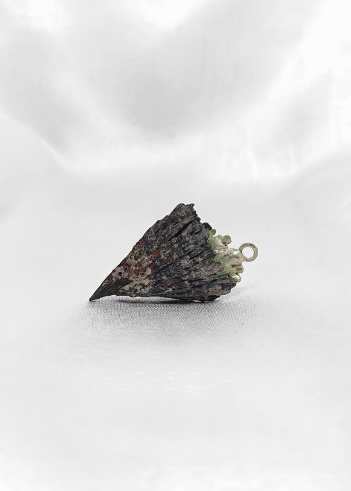 Siyah Kyanit - Görsel 2