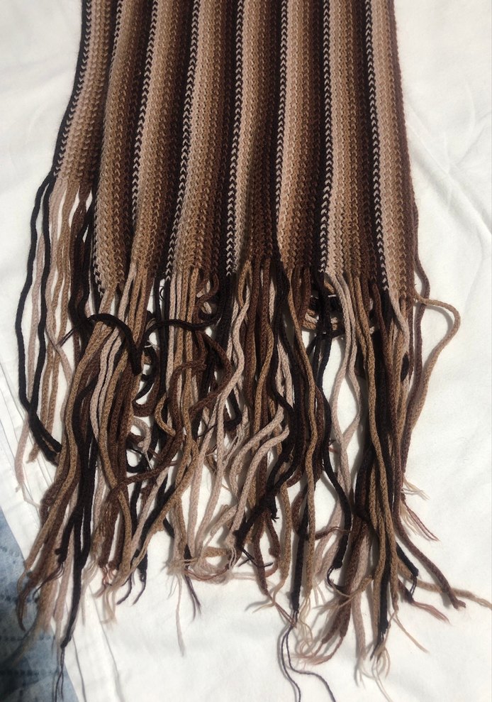 Kahverengi Ponponlu Örgü Kadın Bere ve atkı - Görsel 4