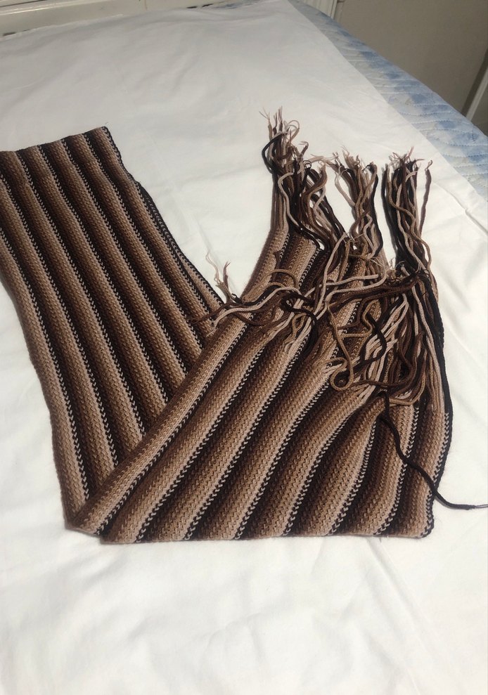 Kahverengi Ponponlu Örgü Kadın Bere ve atkı - Görsel 3