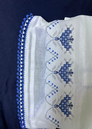 Nakışlı Mavi namaz tülbenti
