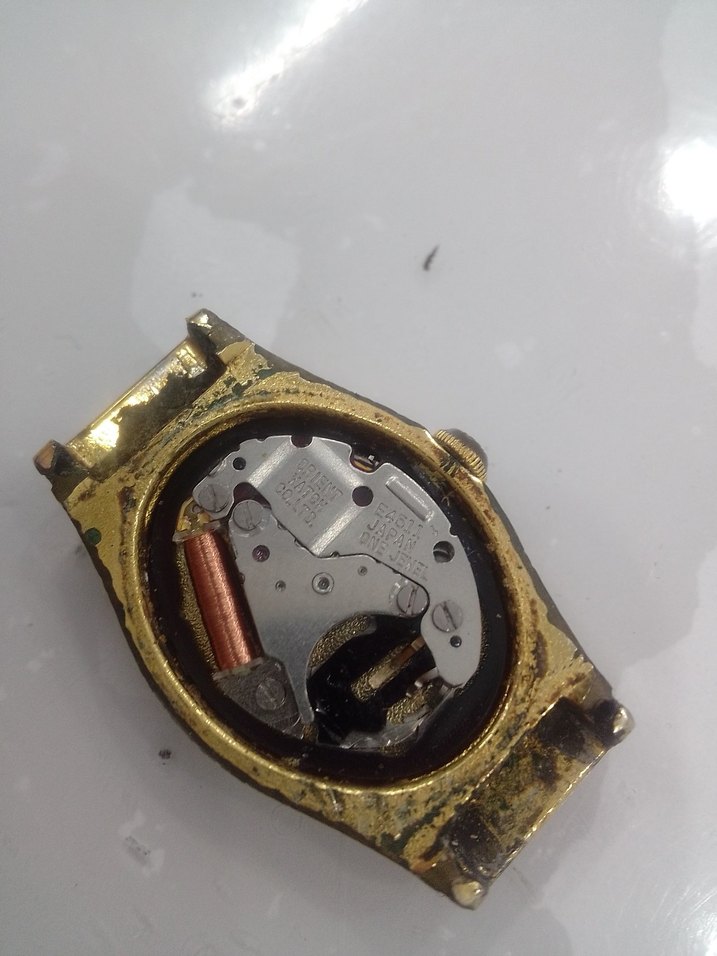 Altın Renk Vintage Kadın Saati Kordonlu fotoda göründüğü gibi - Görsel 5