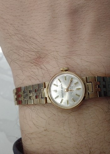 Parlak Altın Renkli Kemerli Kadın Saati vintec küçük kurmalı - Görsel 3