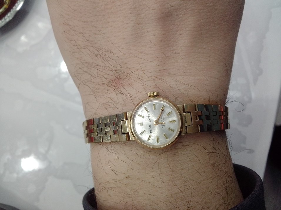 Parlak Altın Renkli Kemerli Kadın Saati vintec küçük kurmalı - Görsel 3