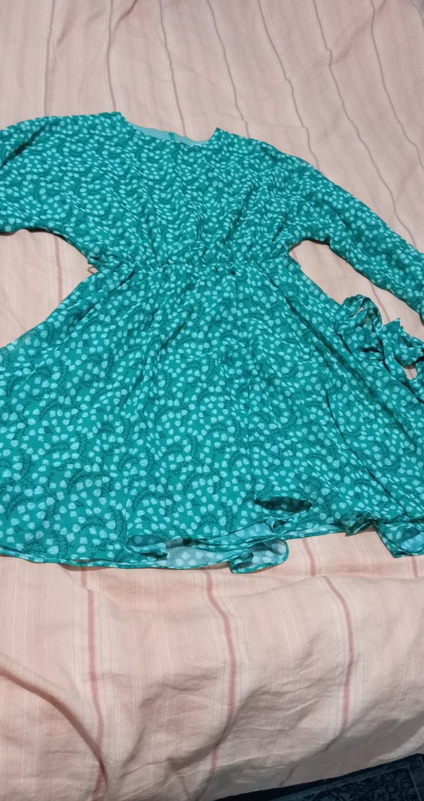 Yeşil Fırfırlı Uzun Kollu Salaş Elbise - Görsel 3