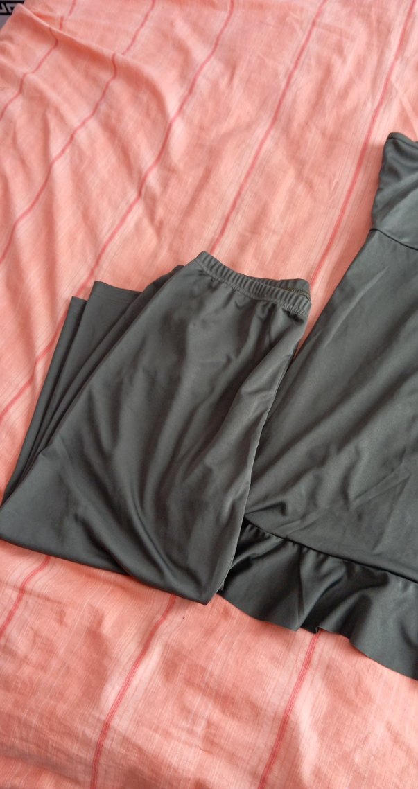 Siyah V Yaka Salaş Uzun Elbise - Görsel 3