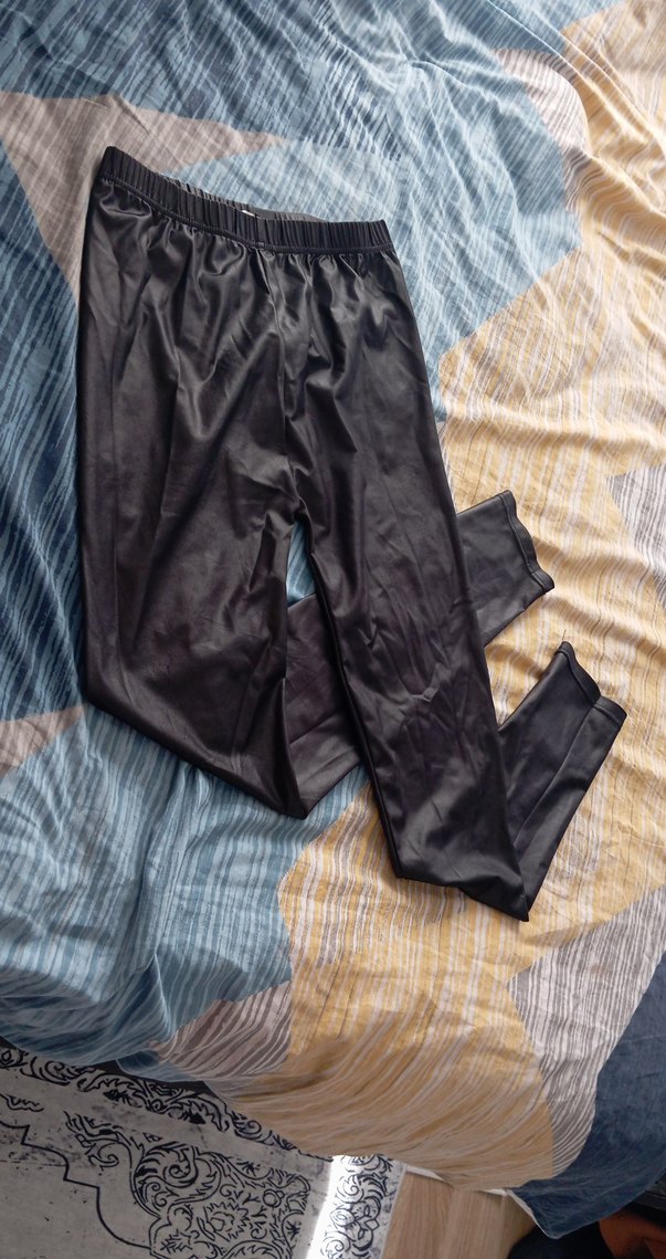 Siyah Kadın Spor Tayt - Görsel 2