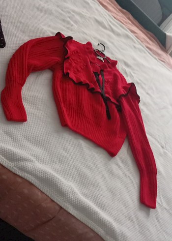 Diğer Kirmizi Volanli Triko Hirka