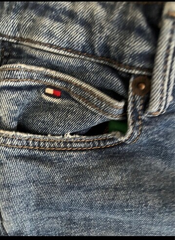 12-13 Yaş Beden TOMMY HILFIGER DENIM PANTOLON.152 cm.