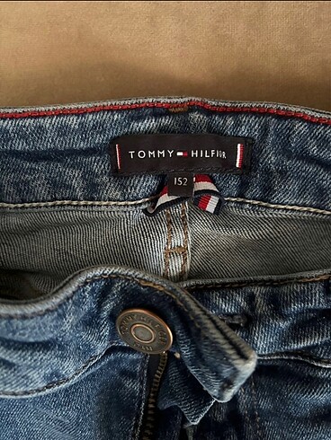 12-13 Yaş Beden lacivert Renk TOMMY HILFIGER DENIM PANTOLON.152 cm.