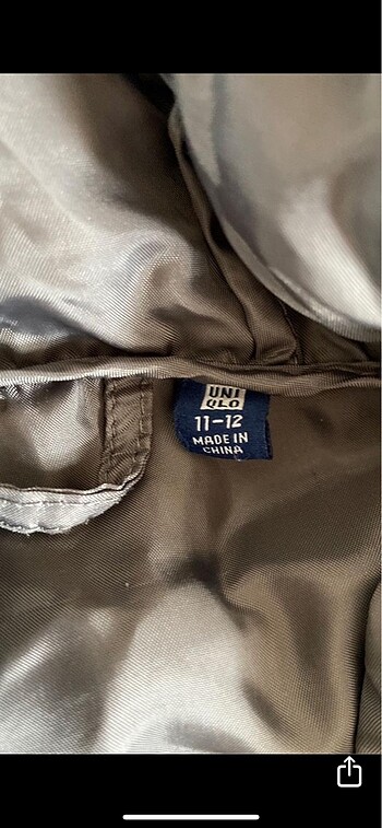 11-12 Yaş Beden siyah Renk Uniqlo Avrupanın En Tutulan Markası Mont