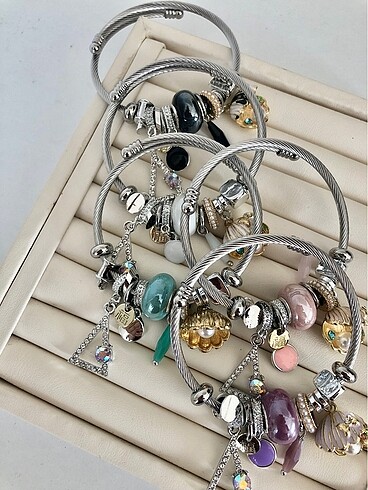 Accessorize Pandora