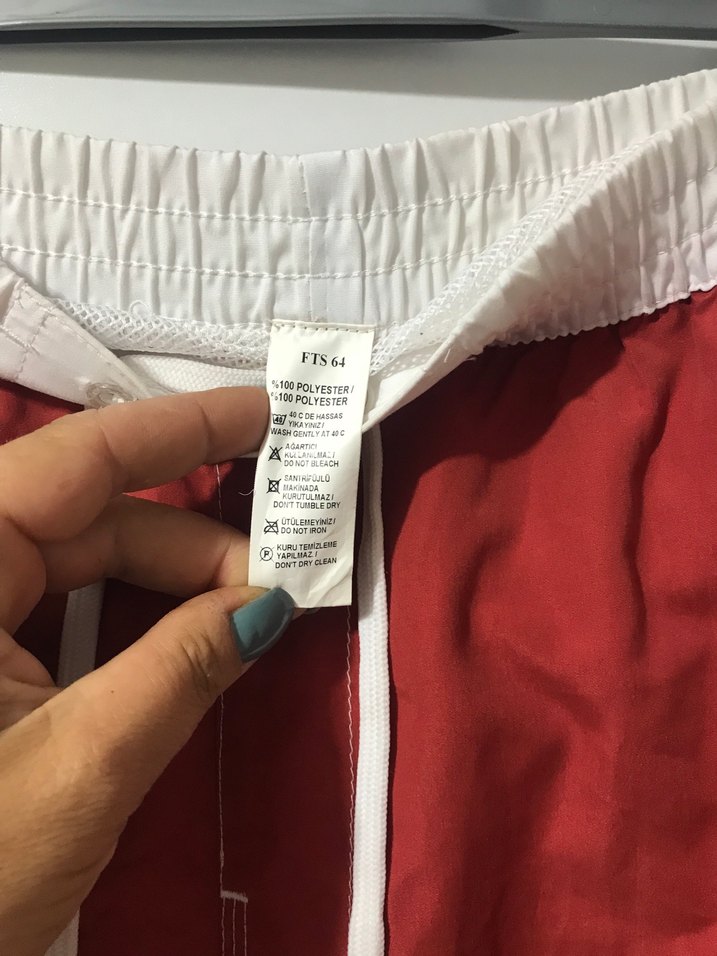 Kemerli Kırmızı Erkek Midi Boy Deniz Şortu - Görsel 3