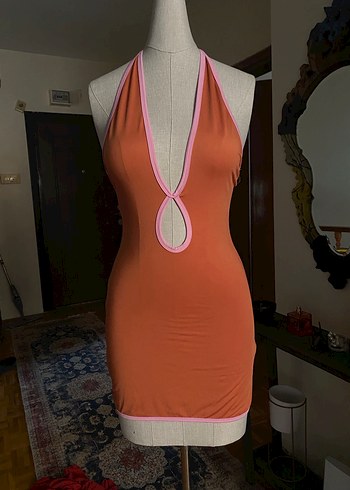 V Yaka Drapeli Mini Elbise - Görsel 2