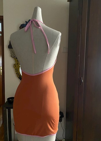 V Yaka Drapeli Mini Elbise - Görsel 3