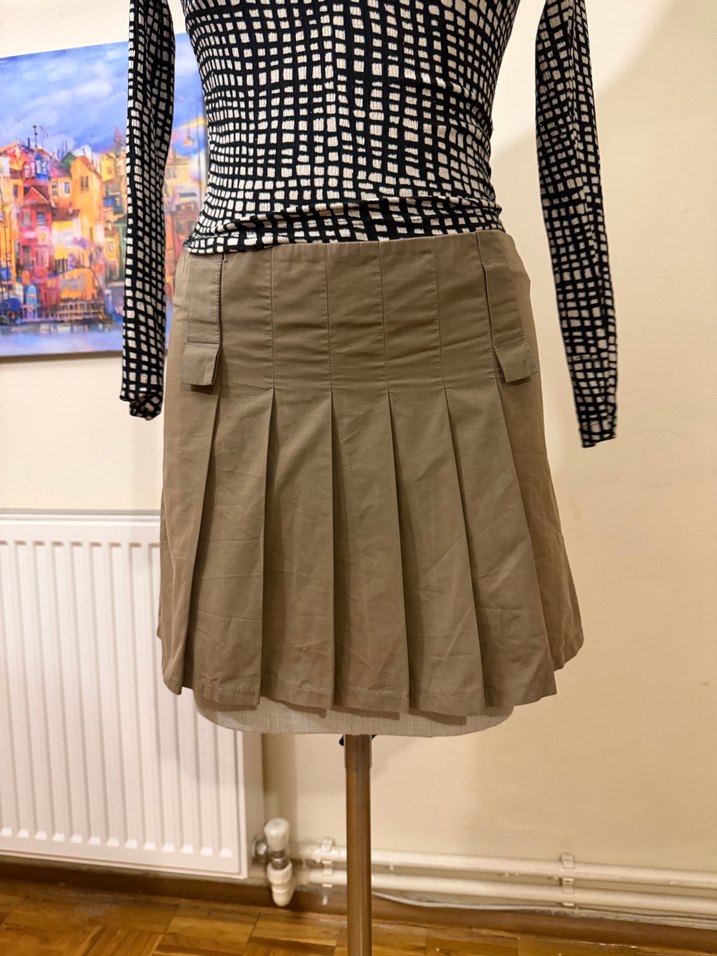 Bej Pileli Mini Etek - Görsel 2