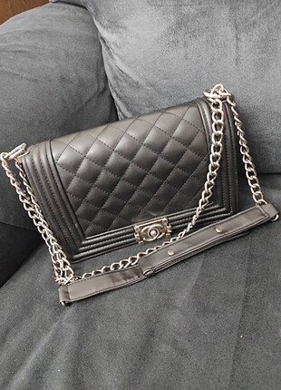 Chanel siyah çanta 