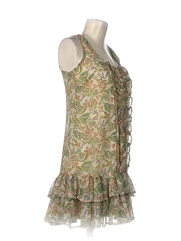Batik Batik Kısa Elbise %70 İndirimli.