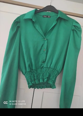 Yeşil V Yaka Düğmeli Mini Gömlek - Görsel 2