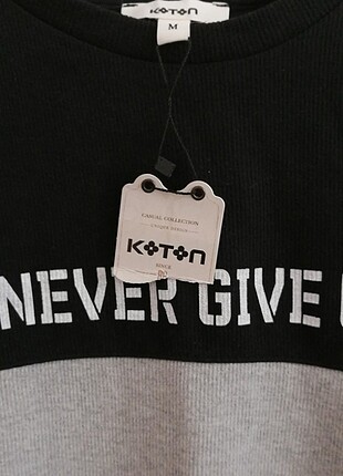 l Beden Never gıve up sweatshirt