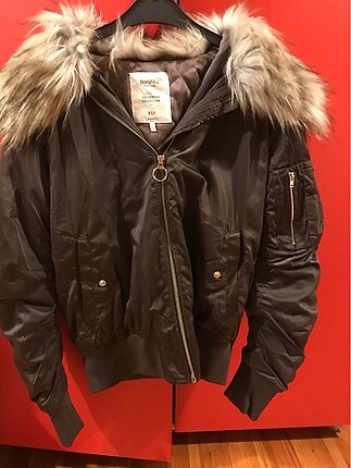 Bershka Mont